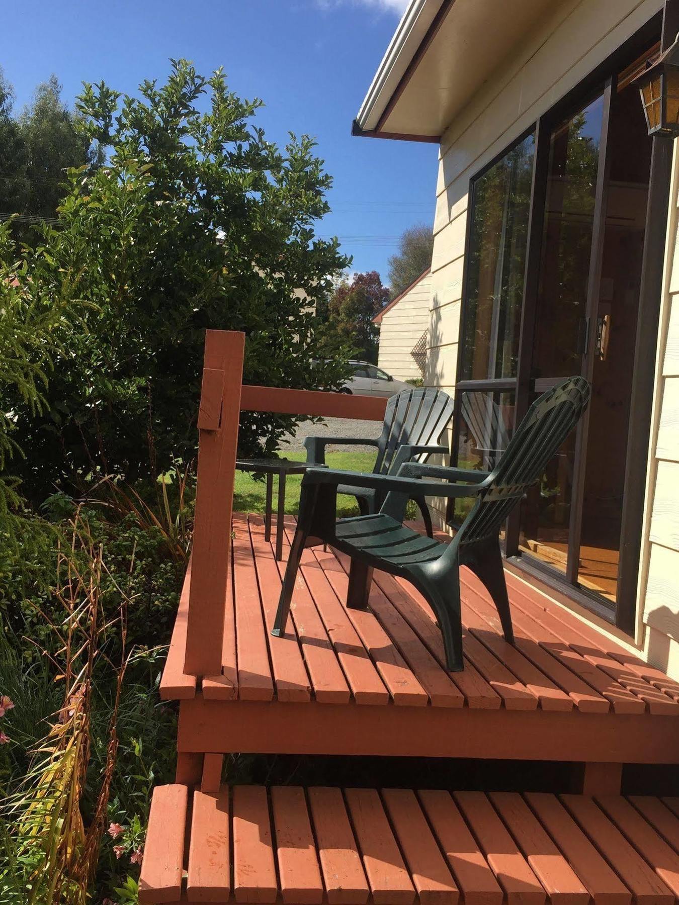 Ossies Motels And Chalets 오하쿠네 외부 사진